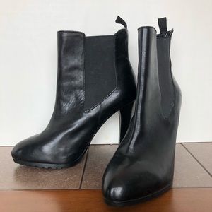 Lauren Ralph Lauren leather heeled booties